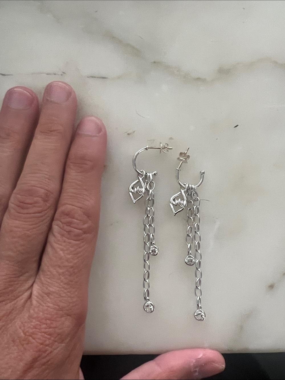 BRAND NEW SILVER CHAIN DANGLE EARRINGS